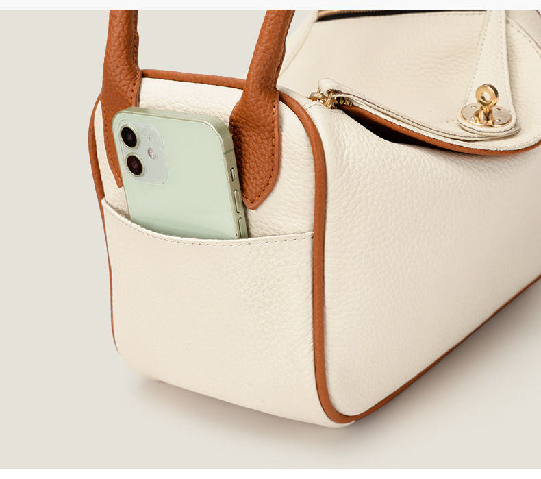 Retro Design Shoulder Bag