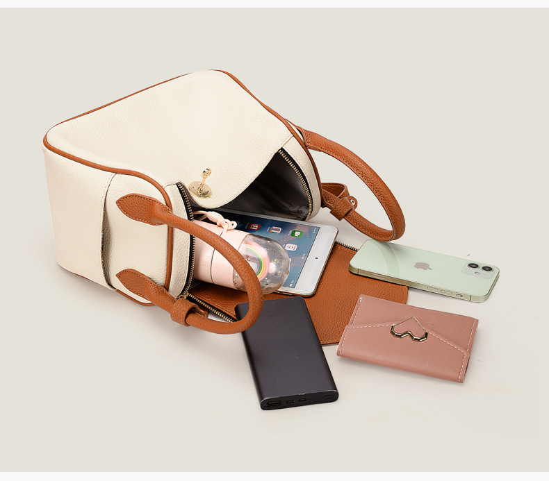 Retro Design Shoulder Bag