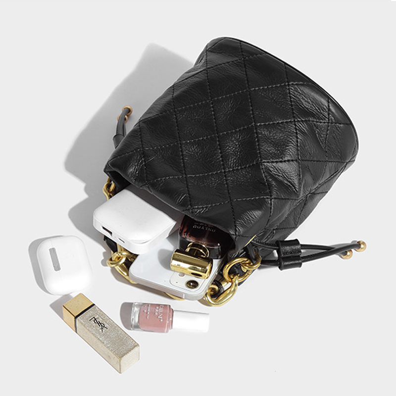 Premium Classic Portable Niche Handbag