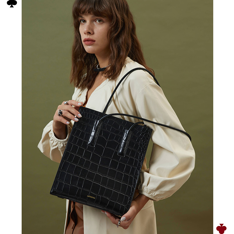 Underarm Large-capacity Tote Bag