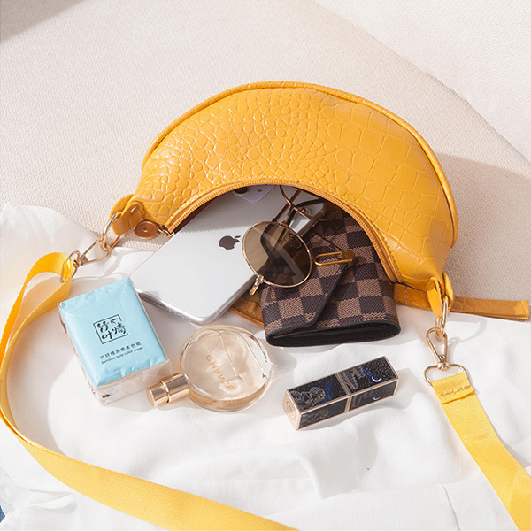 Fashion Chest Bag Crocodile Pattern