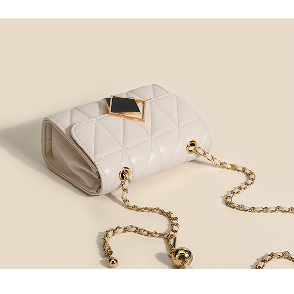 Leather Shoulder Baguette Bag