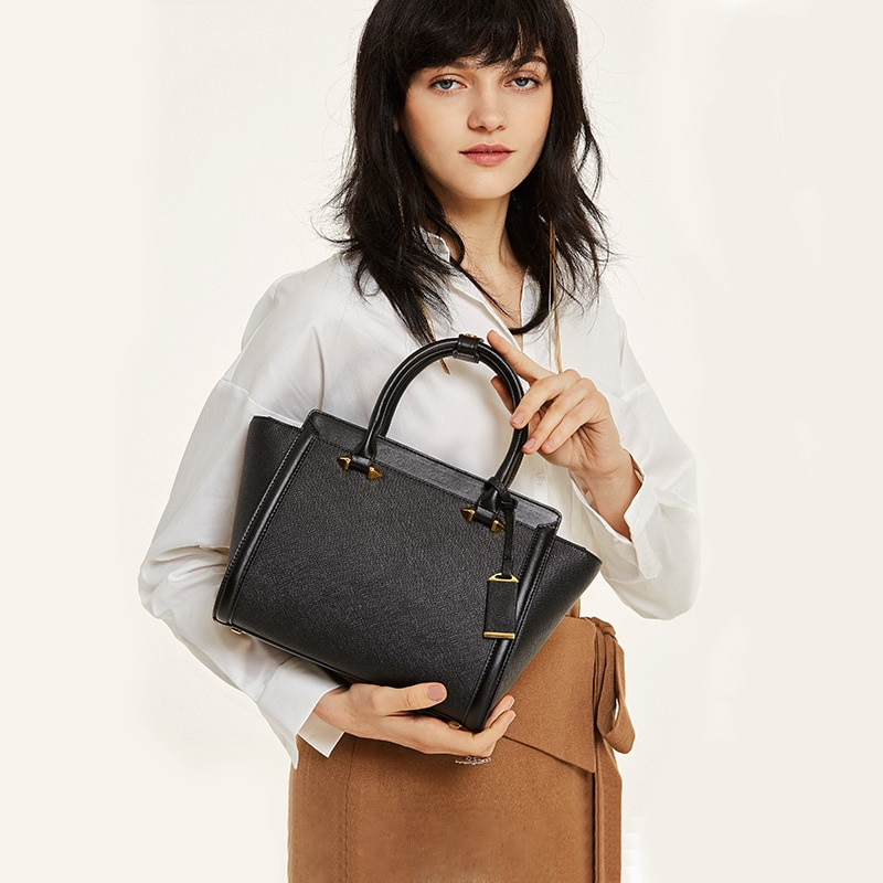 Trapeze Shoulder Luxury Totes Bag
