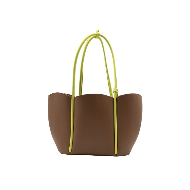 Trendy Petal Tote Bag